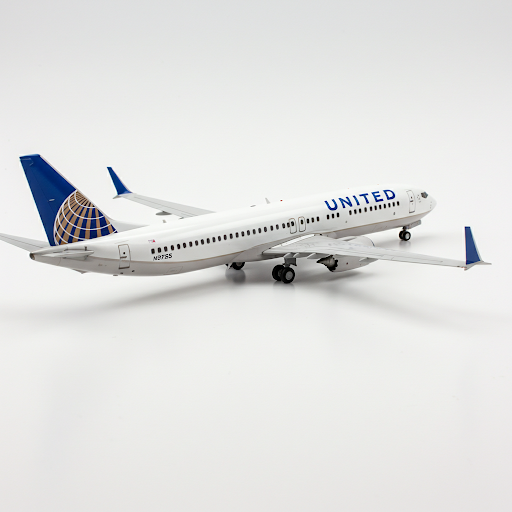 image1_1/200 United Airlines B737 MAX 9 N37555